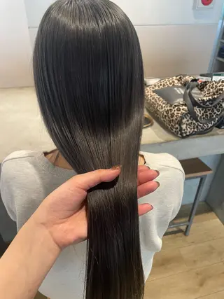 ロング カラー まとい  ︎︎のヘアスタイル