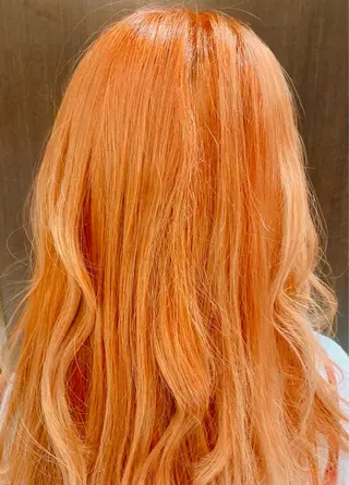 ロング カラー アートディレクター のぐちのヘアスタイル