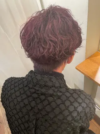 ショート カラー パーマ ヘアアレンジ メンズ 抜け感ボブ×パーマ ｜kazaneのヘアスタイル