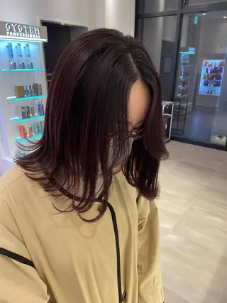 ミディアム 平井 よし乃のヘアスタイル
