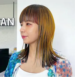 ロング カラー DEAN ISLA 大人レイヤーカットのヘアスタイル