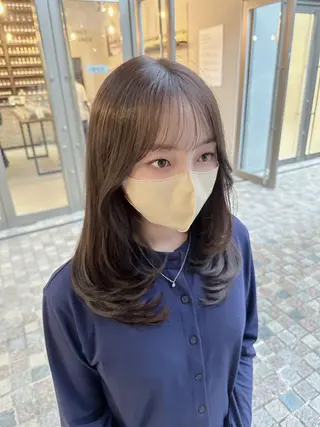 セミロング カラー 顔周り似合わせ・巻け るレイヤー水谷航大のヘアスタイル