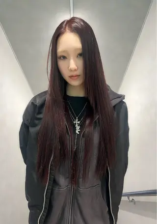 ロング カラー Risa/盛れる レイヤー/艶カラーのヘアスタイル