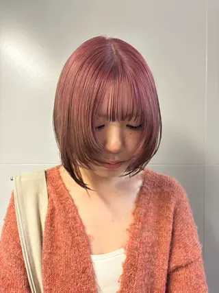 カラー レイヤーボブ🎵 ブリーチ/りりのヘアスタイル