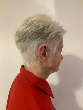 ショート 【パリ研修済】貝沼 しおん(東海1位)のヘアスタイル