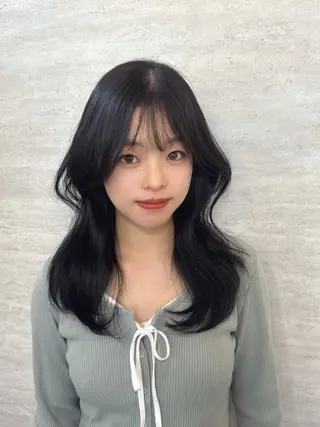 ミディアム カラー ヘアアレンジ 韓国レイヤーカット/ 儚げカラーチナツのヘアスタイル