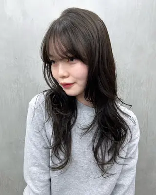 ミディアム カラー 似合わせカット✂︎ りょお🫧のヘアスタイル