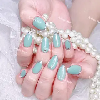 ネイル Queening 🦋のネイルデザイン
