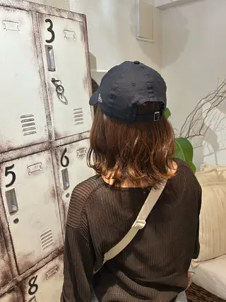 ミディアム カラー putri 川邉 優花のヘアスタイル