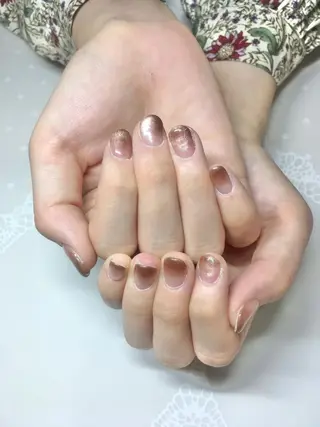 ネイル 新宿ネイルサロン ジェミディローサのネイルデザイン