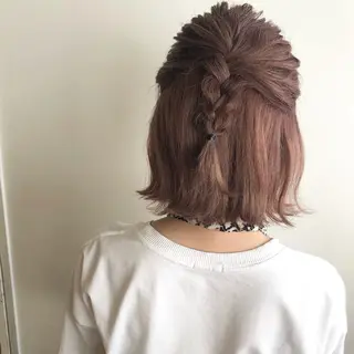 ショート MIOベージュカラー 柔らかいカラーのヘアスタイル