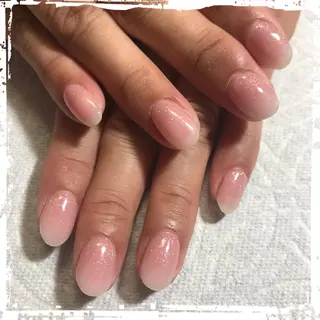 ネイル ECLAT エクラ所属・寺山 千鶴のネイルデザイン