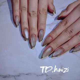 セミロング めぐみのネイルサロン スタッフ練習のネイルデザイン