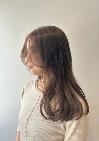 セミロング 艶髪カラー×髪質改善 🎀中島鈴菜のヘアスタイル