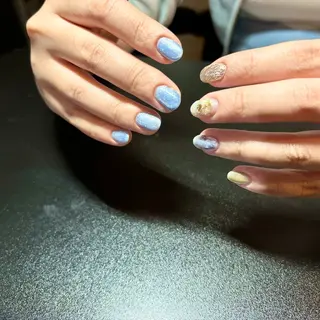 ネイル 光 るいのネイルデザイン