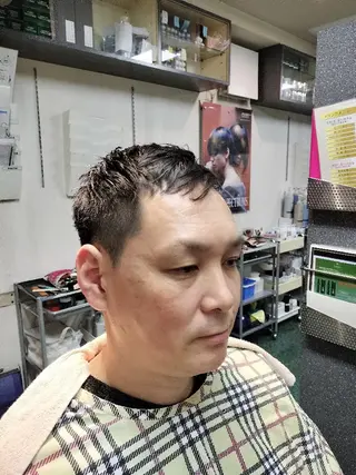 ショート 大沼 達郎のヘアスタイル
