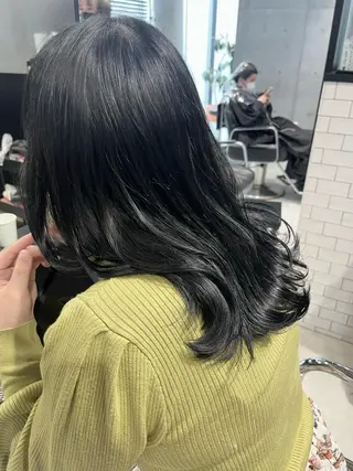ミディアム カラー パーマ ヘアアレンジ 透明感/オリーブ/ グレージュ/YUKAのヘアスタイル
