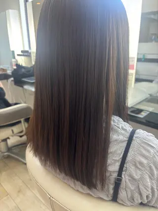 ロング カラー ルプラボウ 石黒よう子のヘアスタイル