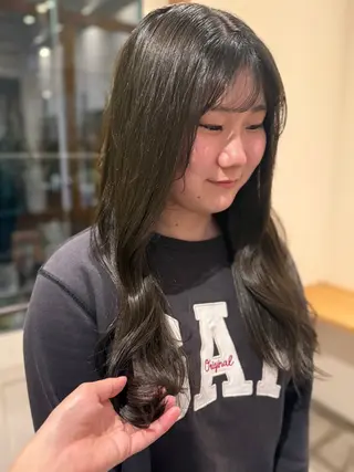 ロング カラー 🤍江坂 ハヤシアヤナ🤍のヘアスタイル