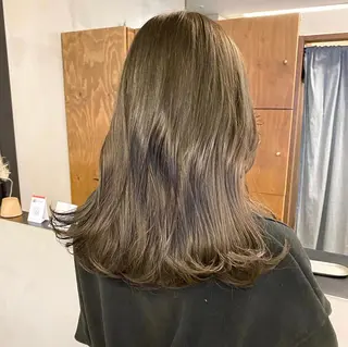 セミロング カラー パーマ ヘアアレンジ メンズ キッズ ネイル マツエク・マツパ アイブロウ 前川 朋香のヘアスタイル