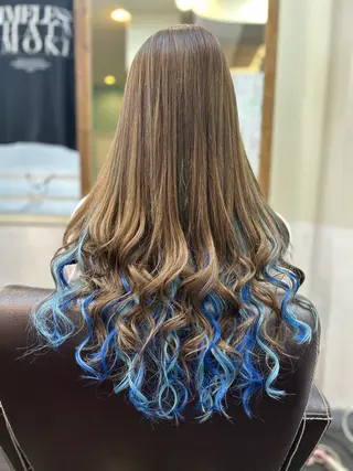 ロング LaLaMoana Rickyのヘアスタイル