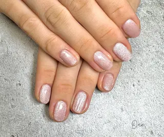 ネイル 田中 愛未のネイルデザイン