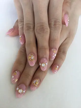 ネイル 💎🐰 saki. m 🐰💎のネイルデザイン