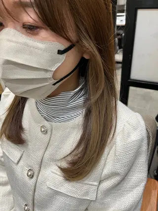 ミディアム カラー 久木原 ゆりのヘアスタイル