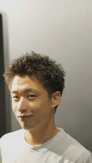 ショート パーマ メンズ 津家田 朋加のヘアスタイル