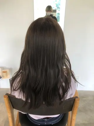 カラー 竹内 絢香のヘアスタイル