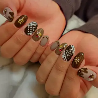 ネイル ジェヌインネイル 河内のネイルデザイン