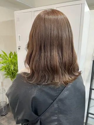 セミロング カラー FERIA あべの yumeho🍭のヘアスタイル