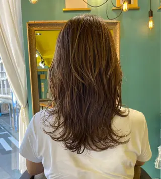 ロング カラー 末石 智のヘアスタイル
