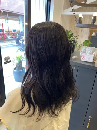 ロング カラー 柴田 枝利子のヘアスタイル