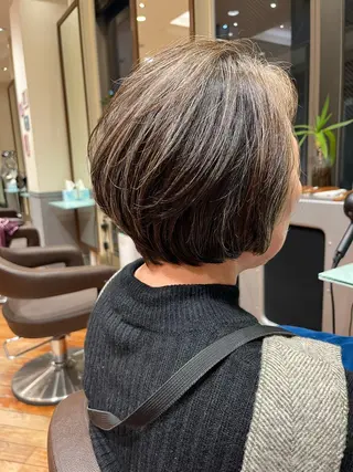 ショート ｼｮｰﾄｶｯﾄ 梅田 山下　すみれのヘアスタイル