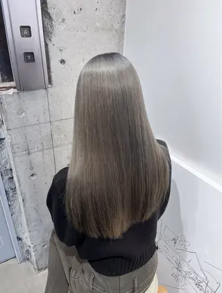 ロング カラー newi 天王寺 🪐airiのヘアスタイル