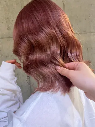 ミディアム カラー 艶感/韓国風 🤍moeka🤍のヘアスタイル