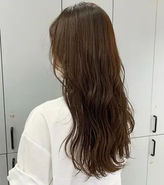 ロング カラー 狩野 羅夢のヘアスタイル