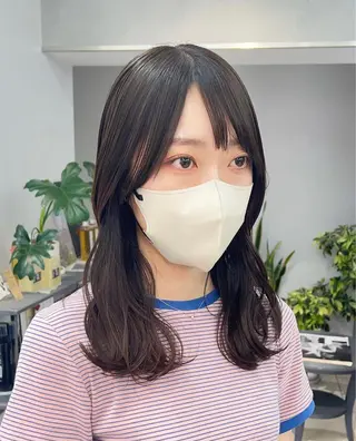 セミロング カラー ウルフ🦋顔まわり ❤︎ ͛MEIのヘアスタイル