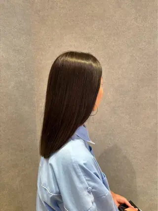 ミディアム カラー カットモデル𓍲横堤 🫧秋積日向のヘアスタイル