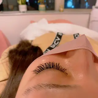 カラー パーマ ネイル マツエク・マツパ アイブロウ 神山 ビューティー・アイのマツエク・マツパデザイン