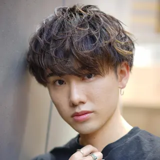 カラー パーマ メンズ スパイラル波巻き パーマ井本汰壱のヘアスタイル