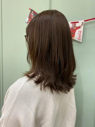 セミロング 金山 友香🕊のヘアスタイル