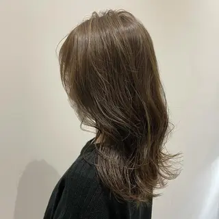 セミロング カラー 狩野 羅夢のヘアスタイル