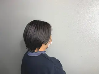 ショート カラー パーマ ヘアアレンジ メンズ キッズ ネイル マツエク・マツパ 切りっぱなしヘアボブ ミディアムヘアRYOのヘアスタイル