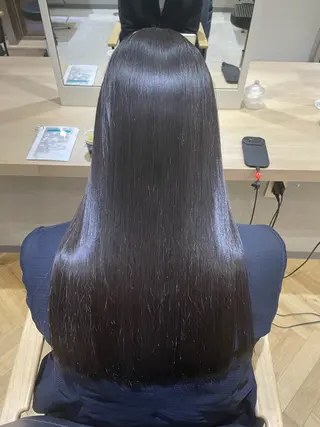 ロング フェイスレイヤー/ 小顔/髪質改善　関のヘアスタイル