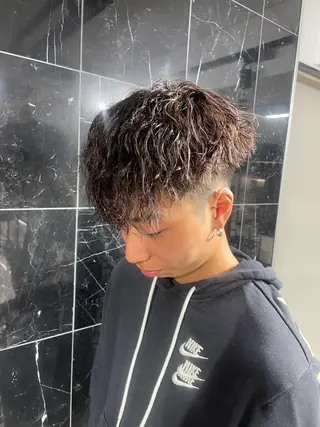 パーマ メンズ 大阪美容師 井上智博のヘアスタイル