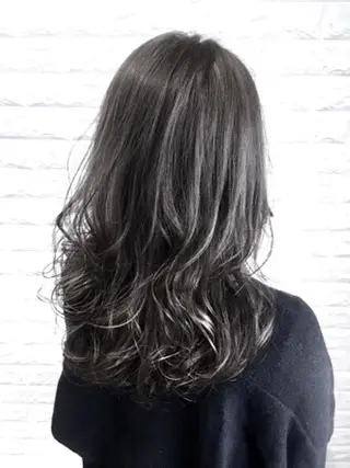 セミロング カラー 中塚 義人のヘアスタイル