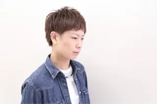 ショート カラー パーマ メンズ 石倉 真のヘアスタイル