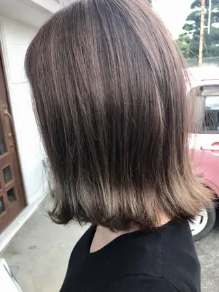 ショート カラー レイヤーカット匠 イソザキノリユキのヘアスタイル